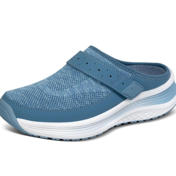 Orthofeet Shoes - Stretch slip-ons with adjustable fit for pressure-free